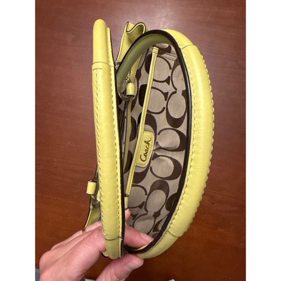 Coach Park Signature tote purse F19725 tan green - Picture 6 of 16